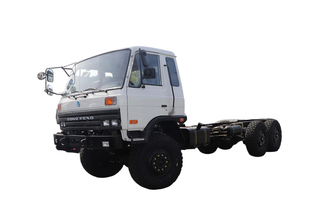 190 ແຮງມ້າ National IV EQ2102G off-road tank truck chassis configuration price_six-wheel drive 245 flat head 145 special transport vehicle producer_6×6DFລົດບັນທຸກທະຫານຄລາສສິກ 210 ແຮງມ້າ ພາຫະນະຂົນສົ່ງສິນຄ້າຊັ້ນສອງ