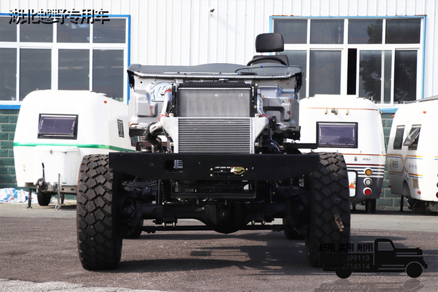 4 × 4 ຂັບລົດພິເສດ 4 ລໍ້