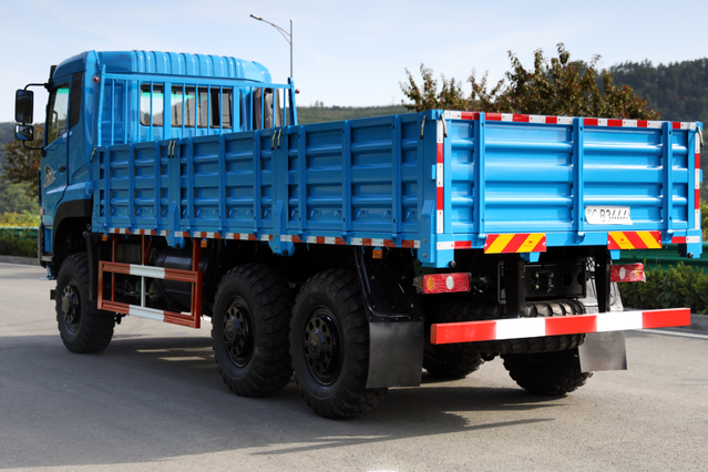 Yuchai 340 HP 6×6 chassis modified cargo producer_Customized 15/20/25/30/35/40 ton cargo dump truck price_6×4 Cummins/4×4 Weichai DF Classic dump level II platform configuration phone
